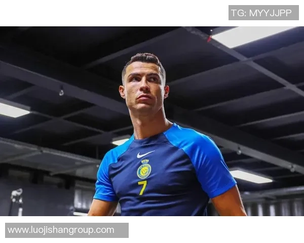 抽烟成瘾的足球明星们如何在绿茵场上保持巅峰状态与健康生活