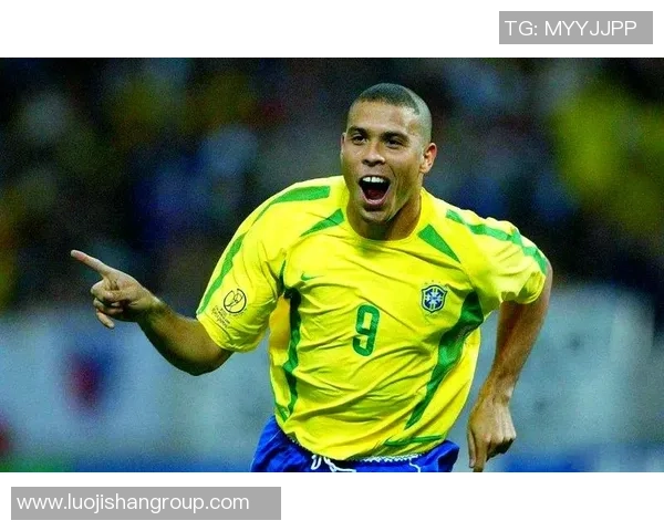 揭开足球明星的真实身份揭秘他们的真名与背后的故事