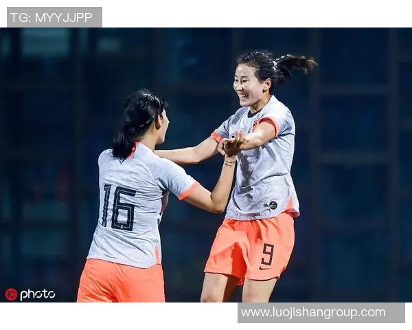 杨丽专访：从青涩少女到网球明星的成长之路与心路历程分享